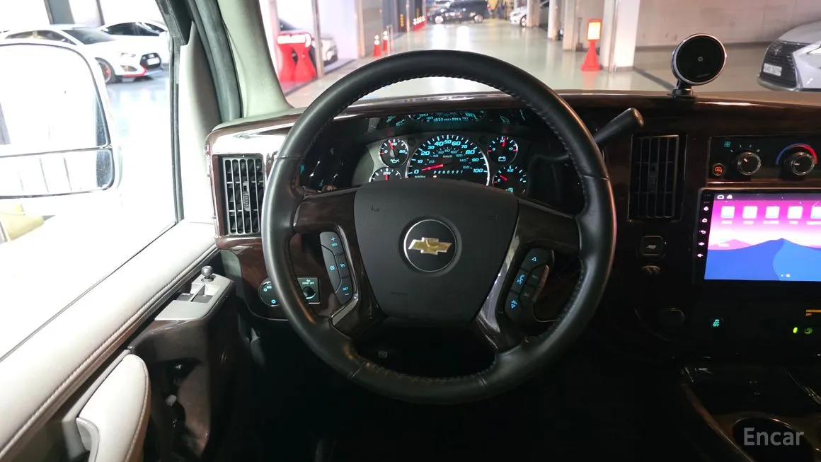 Chevrolet Express Van