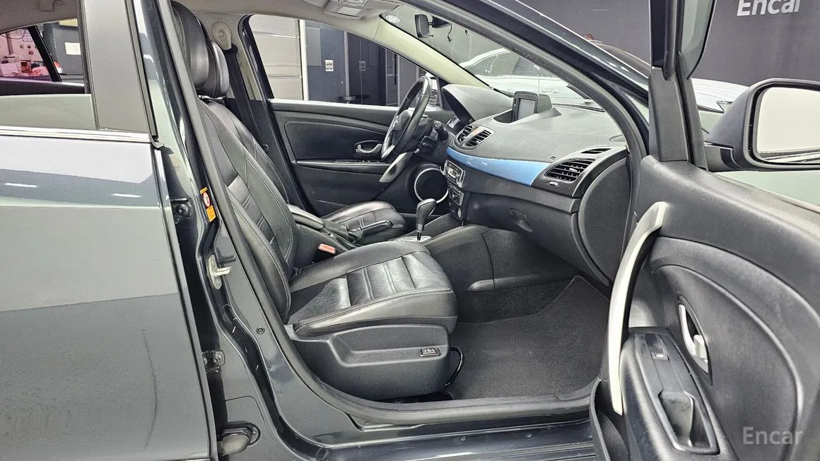 Renault SM3
