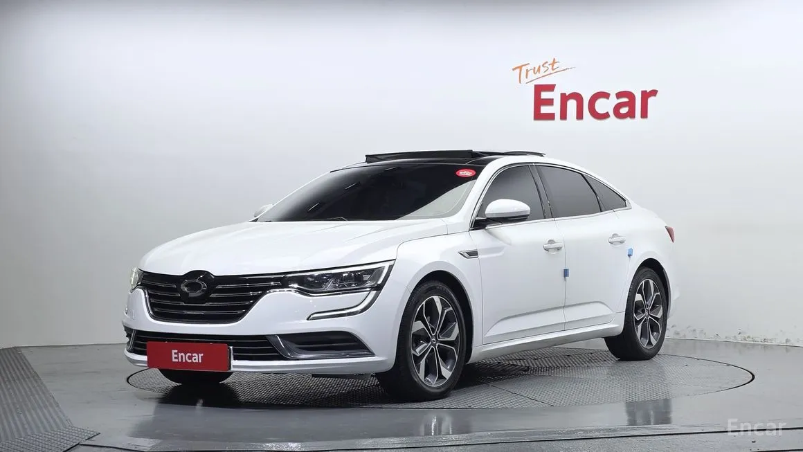 Renault SM6
