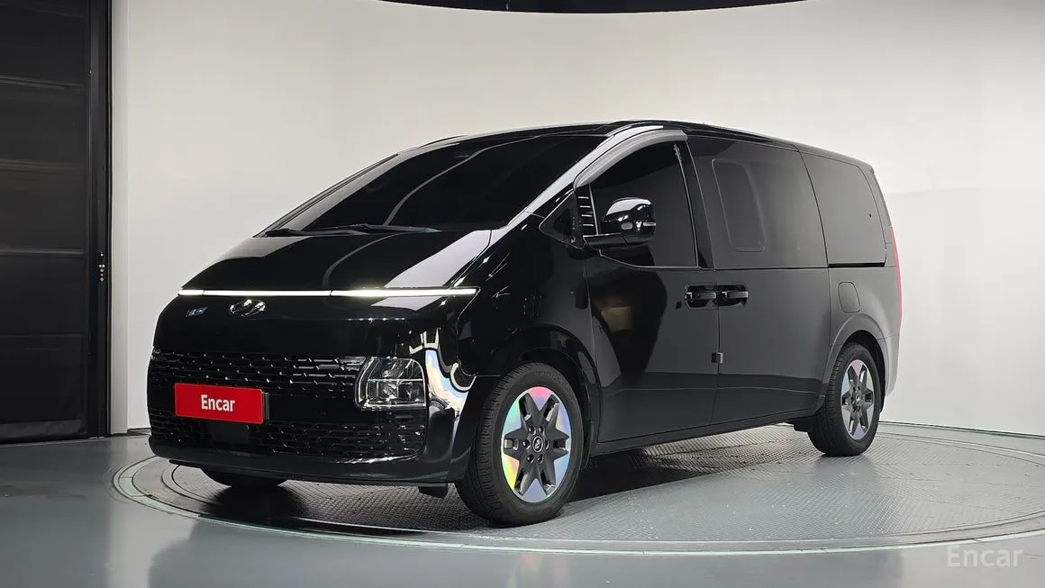 Hyundai Staria