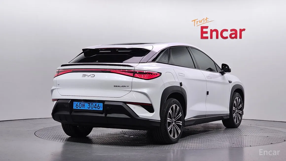 BYD Sealion 7