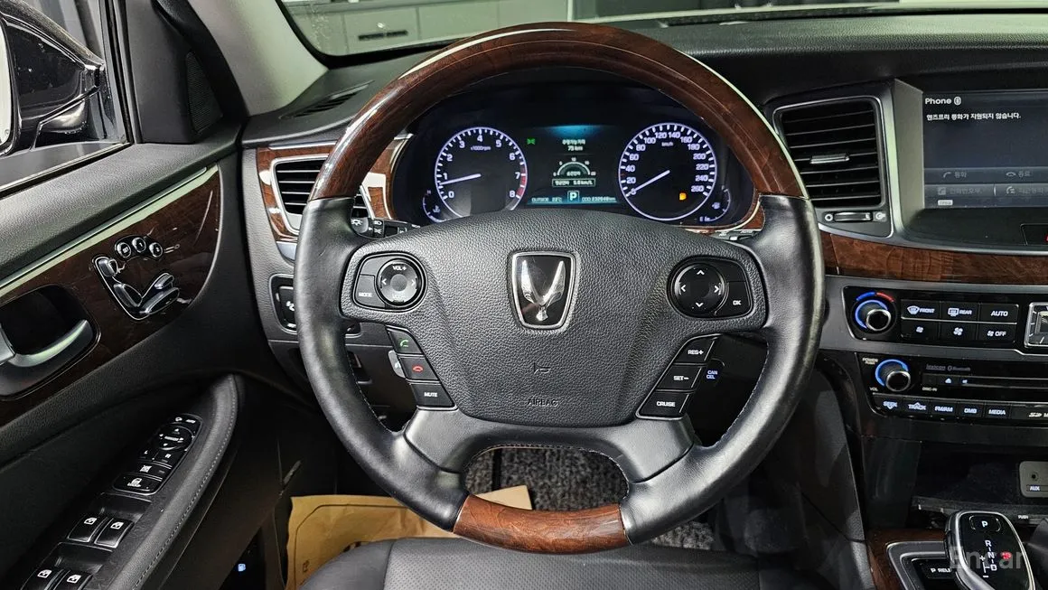 Hyundai Equus