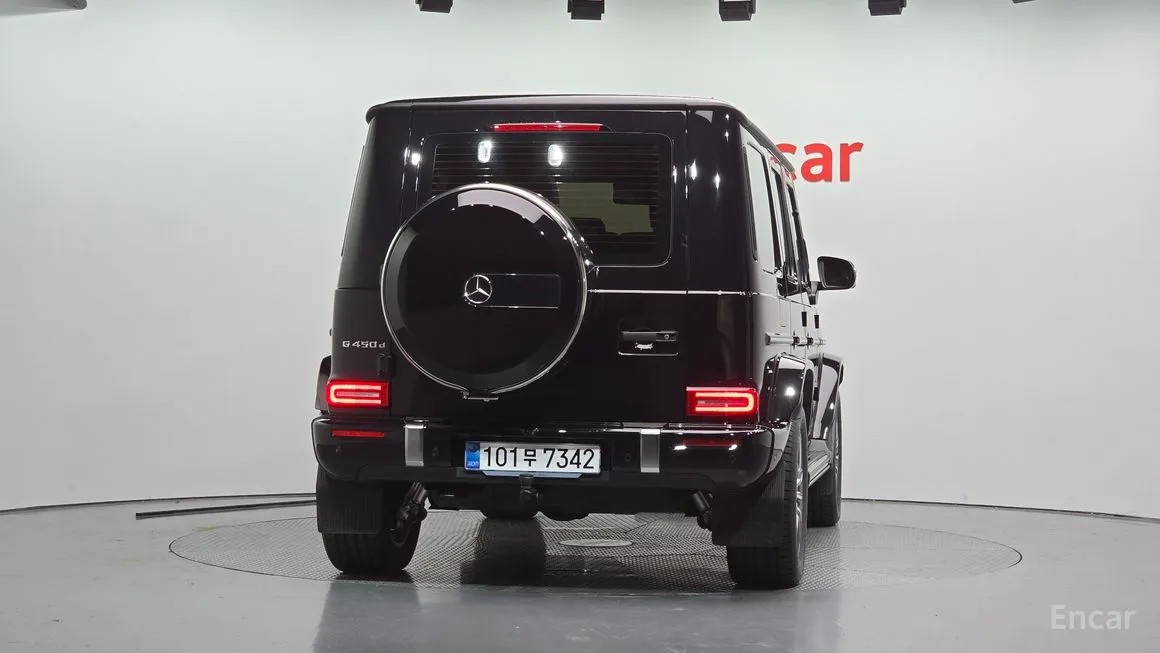 Mercedes-Benz G-Class