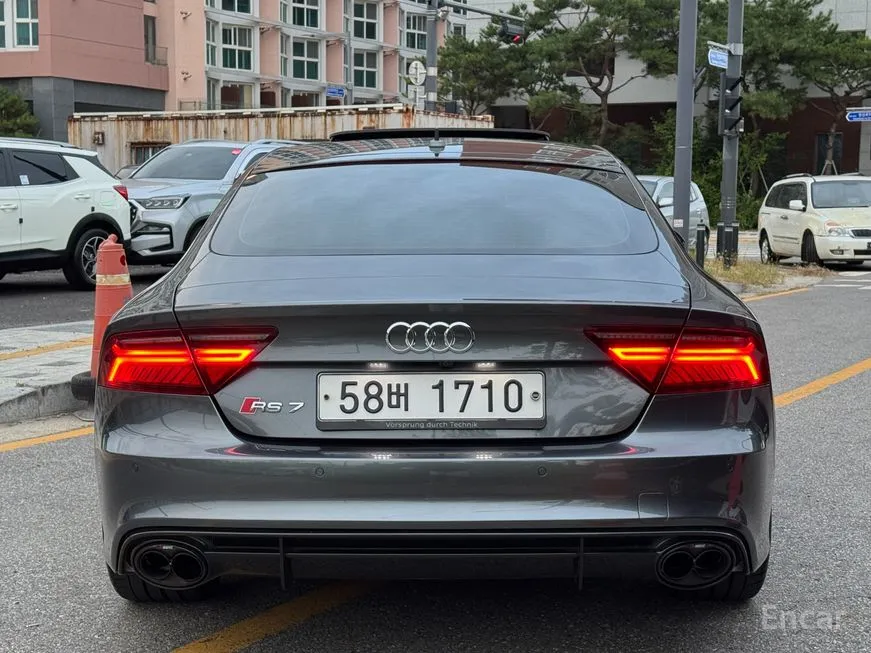 Audi RS7