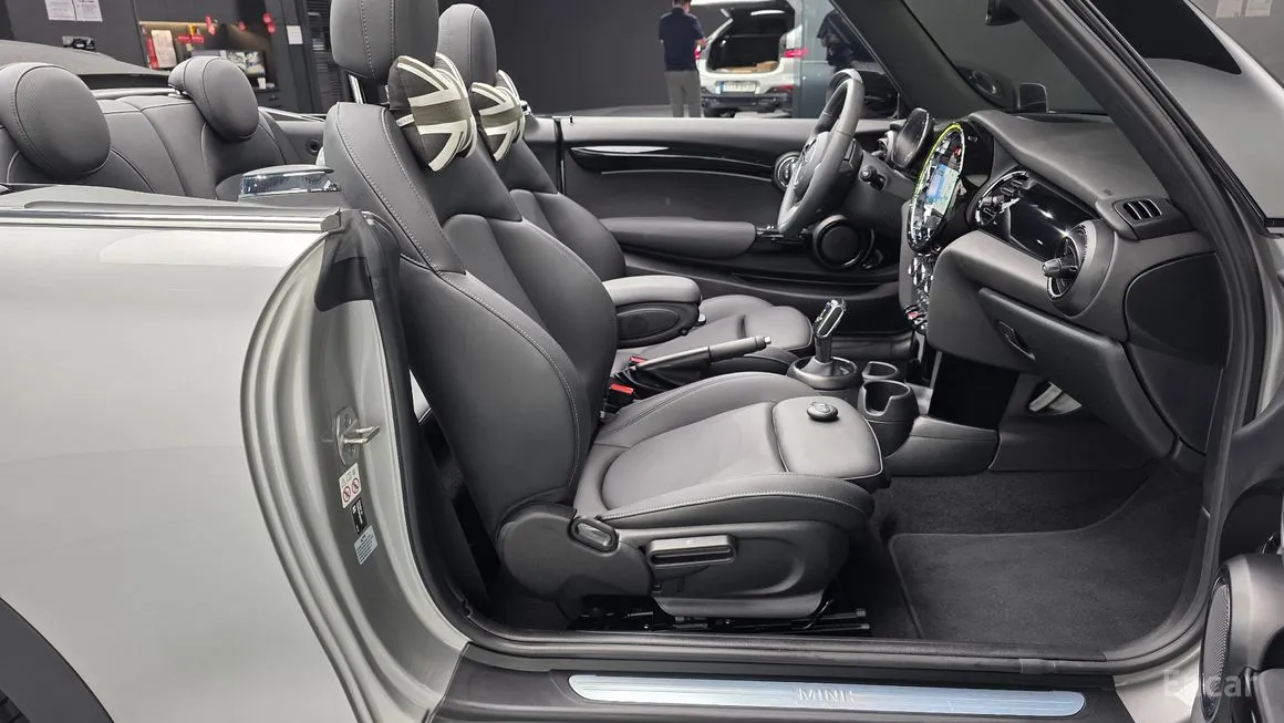 Mini Cooper Convertible