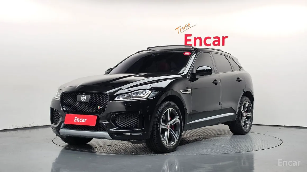 Jaguar F-PACE