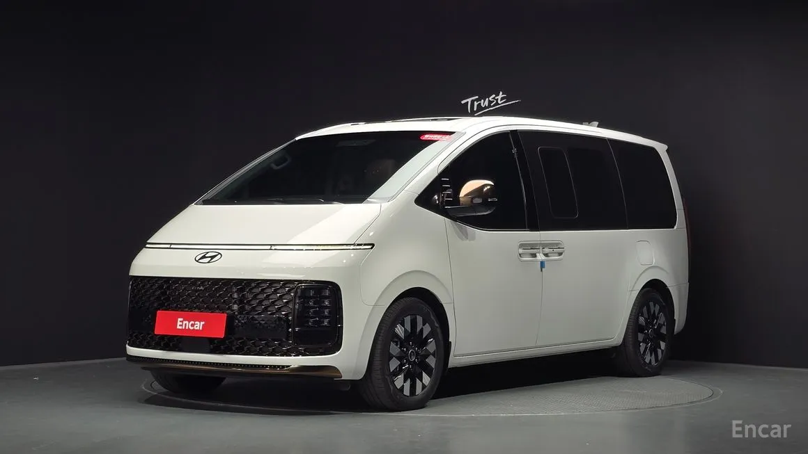 Hyundai Staria
