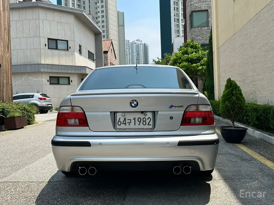 BMW M5