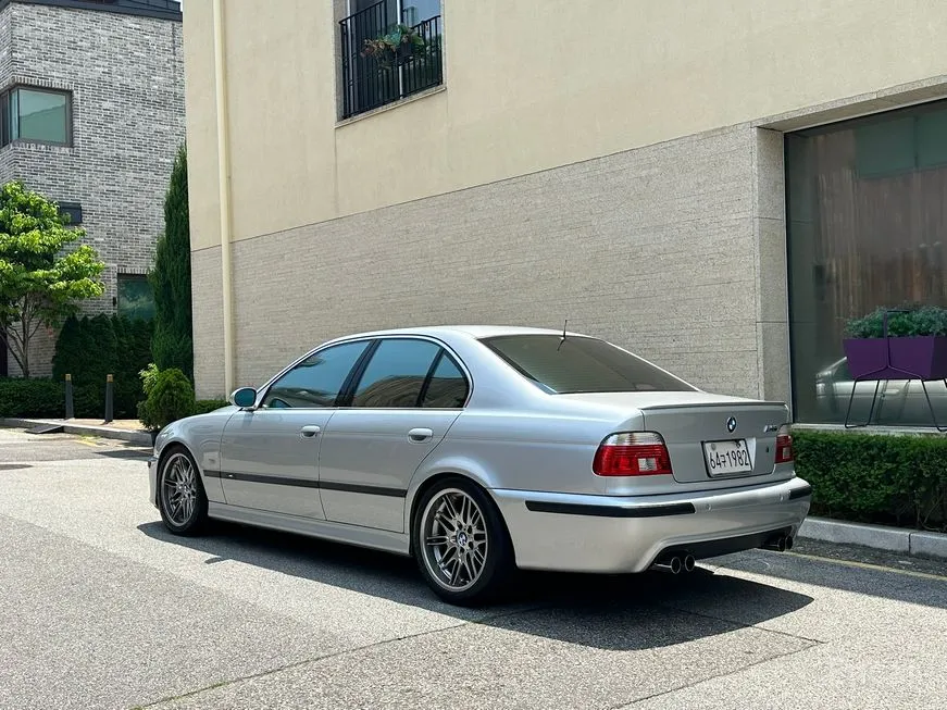 BMW M5