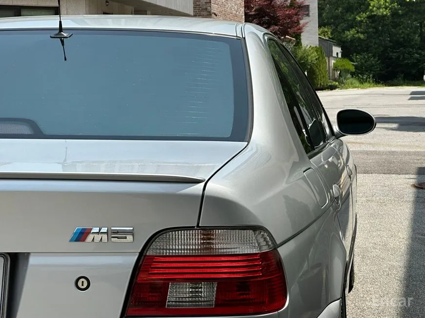BMW M5