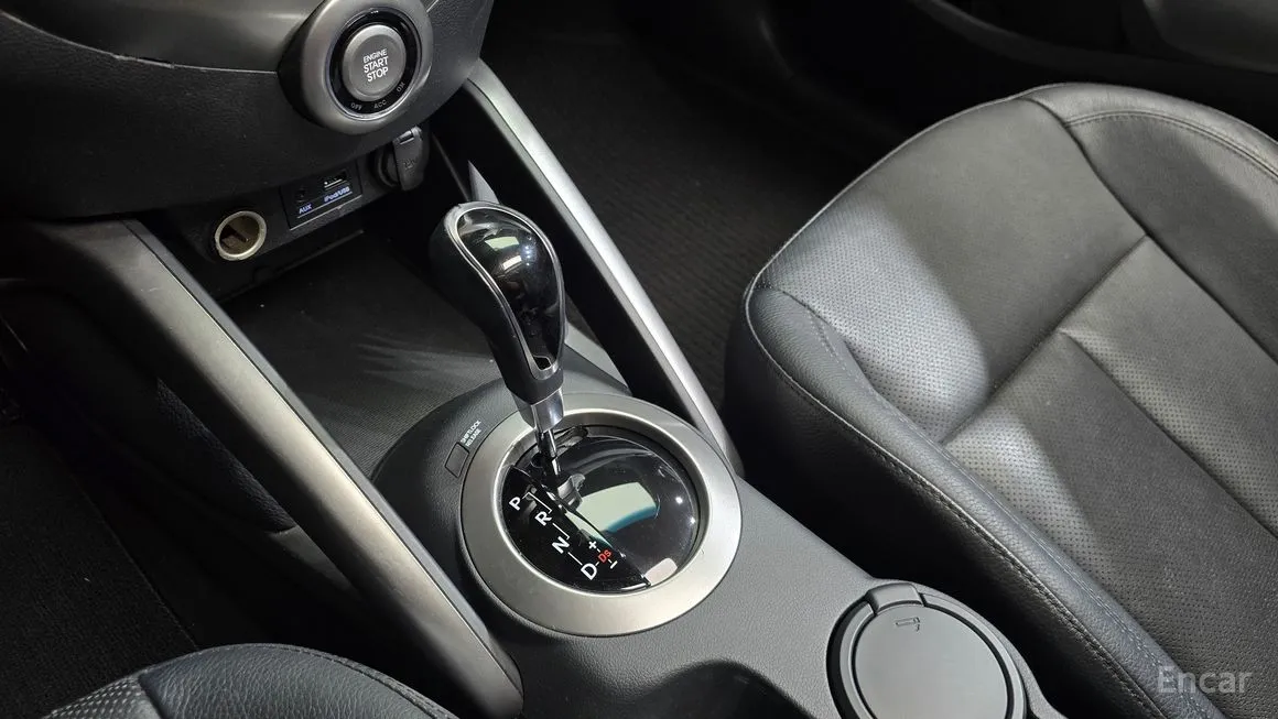Hyundai Veloster