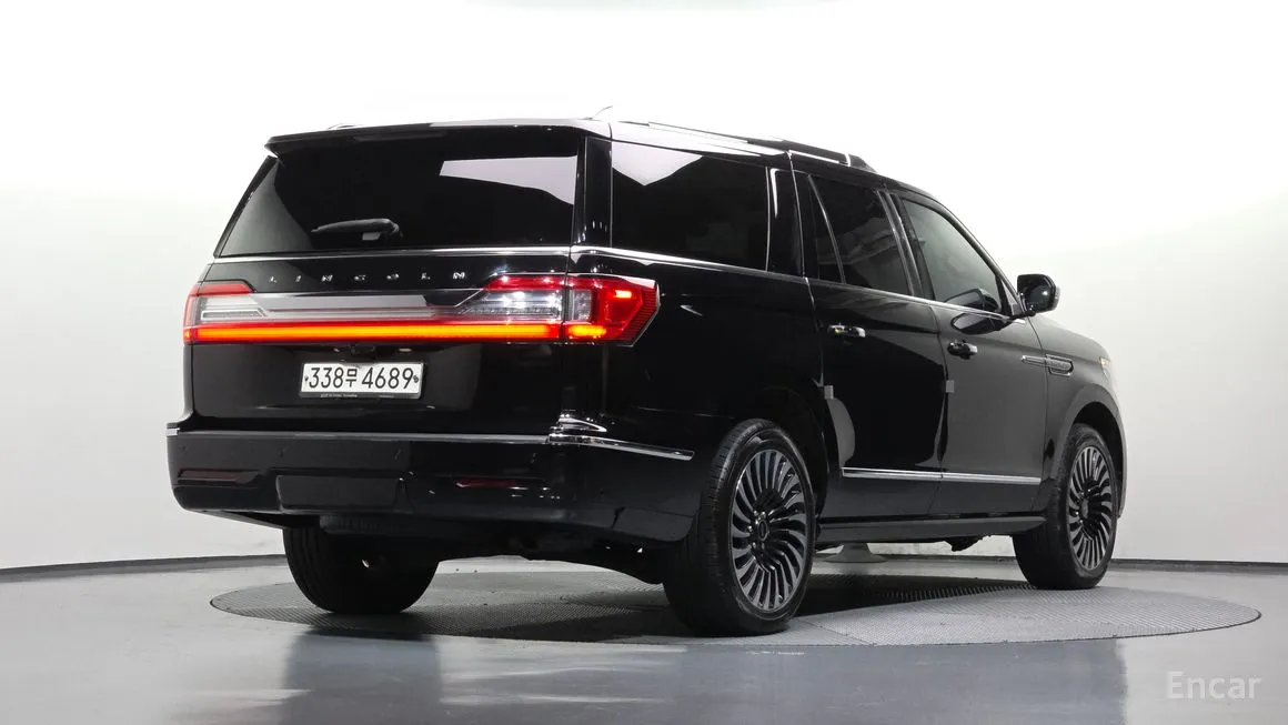 Lincoln Navigator