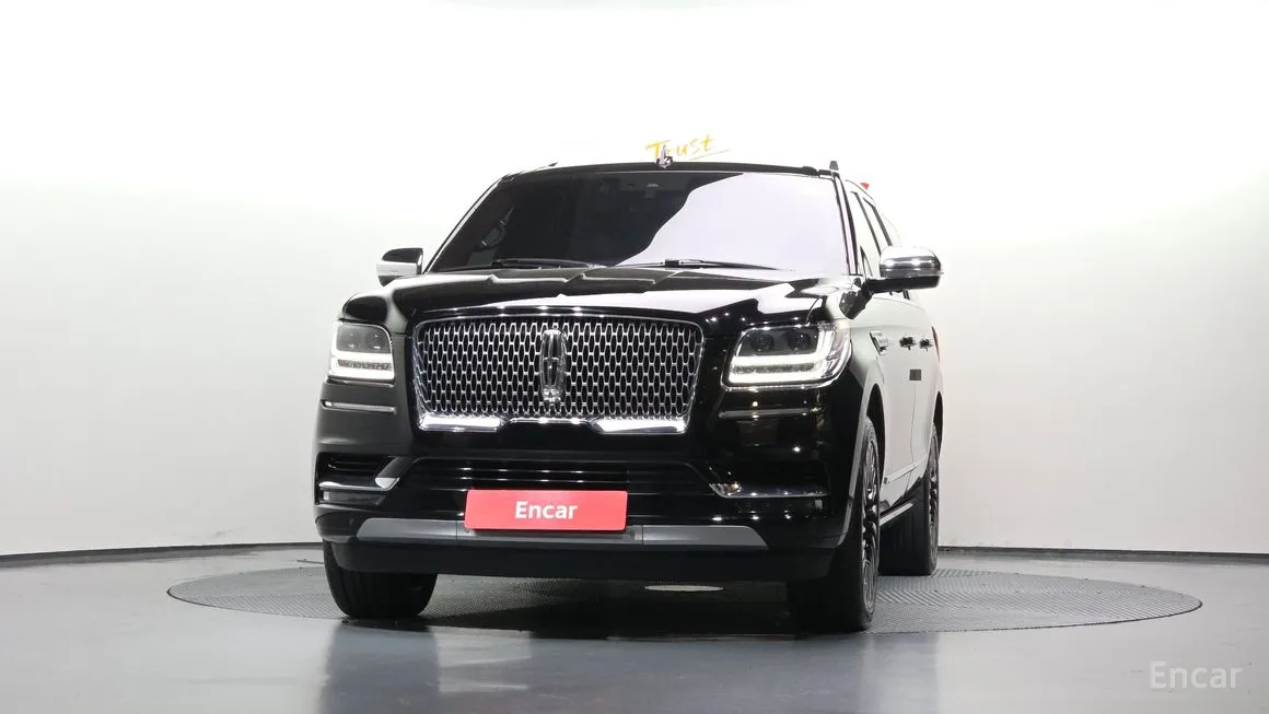 Lincoln Navigator