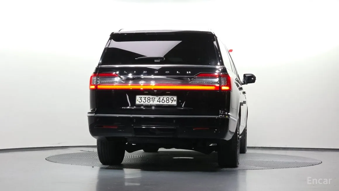 Lincoln Navigator