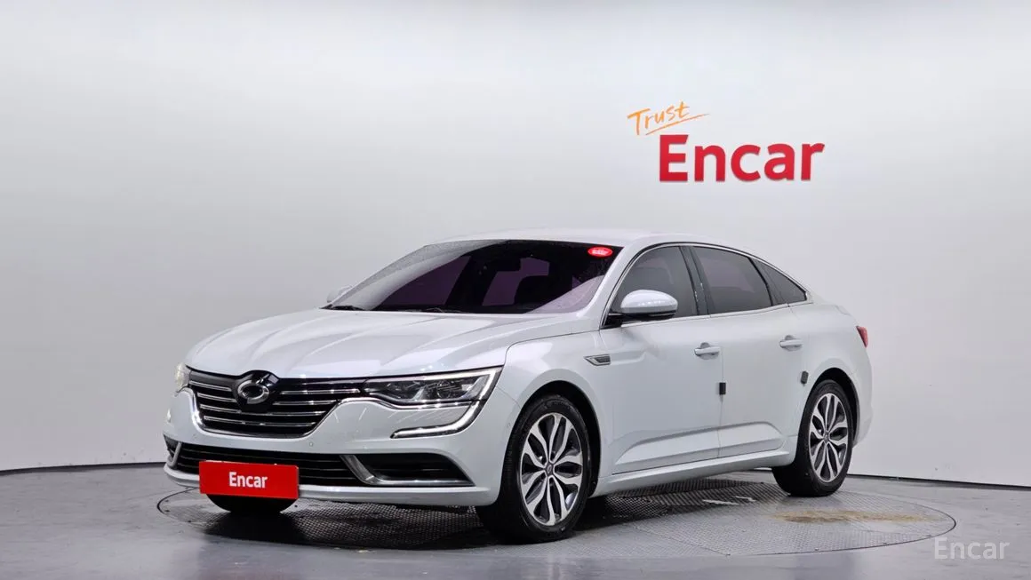 Renault SM6