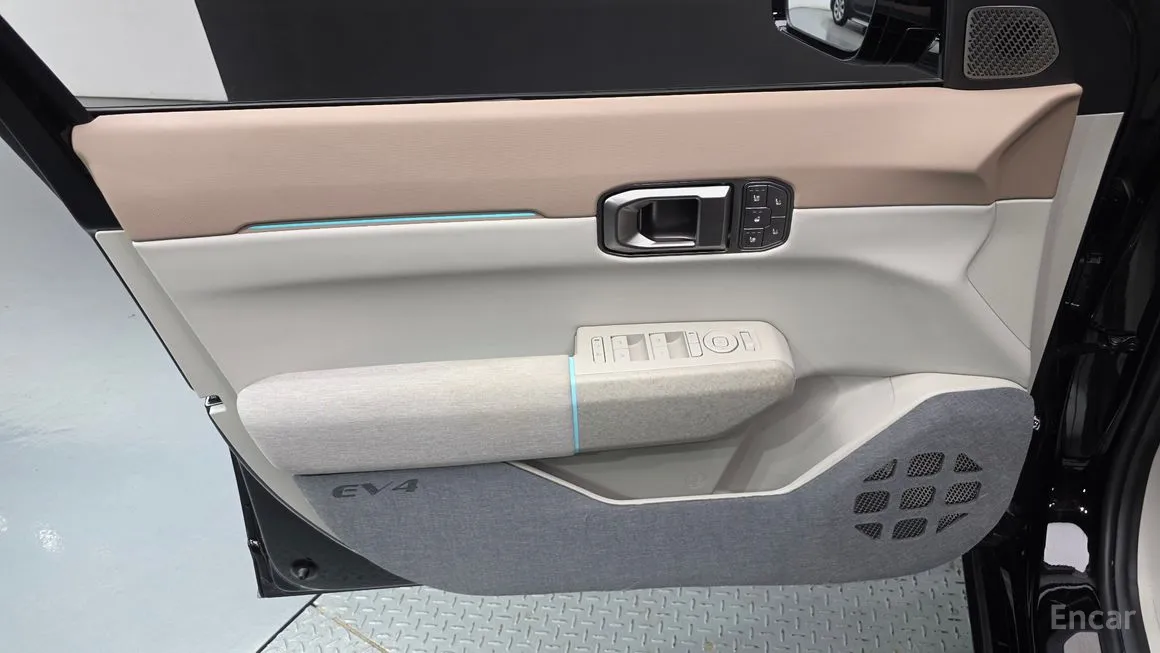 Kia EV4