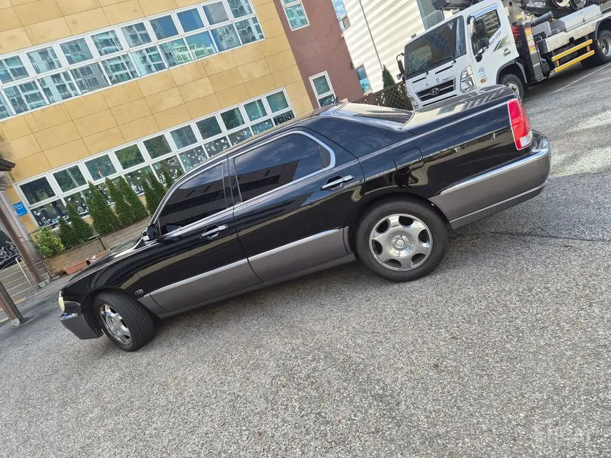 Hyundai Equus