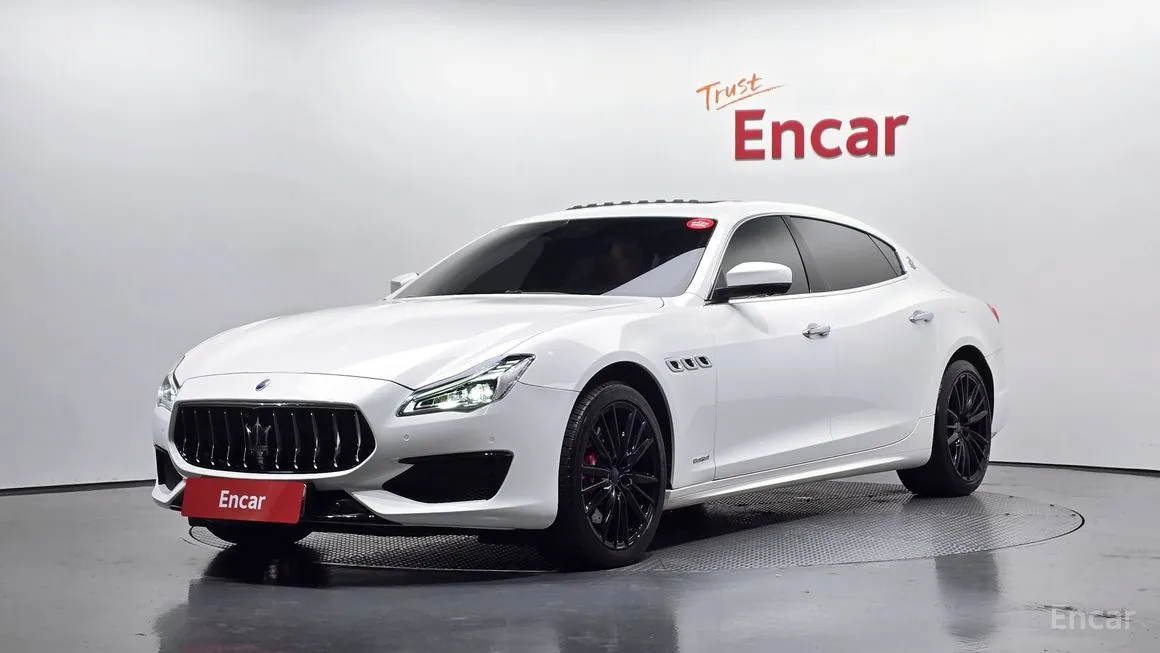 Maserati Quattroporte