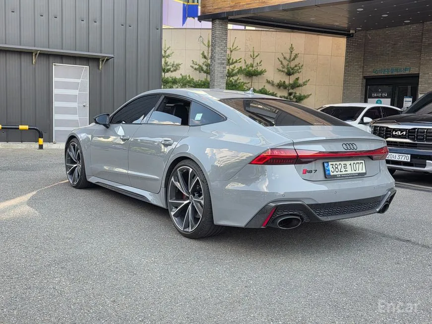 Audi RS7