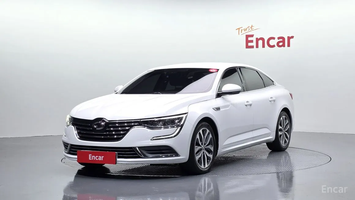 Renault SM6