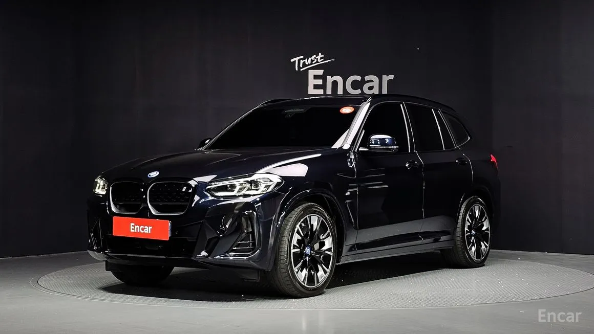 BMW iX3