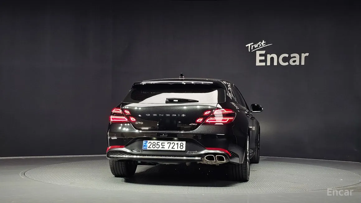 Genesis G70