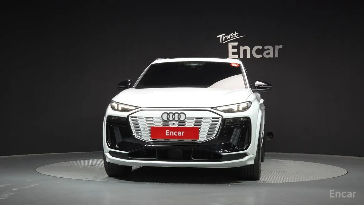 Audi SQ6 e-tron