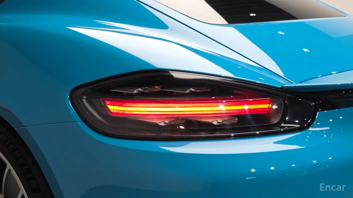Porsche 718