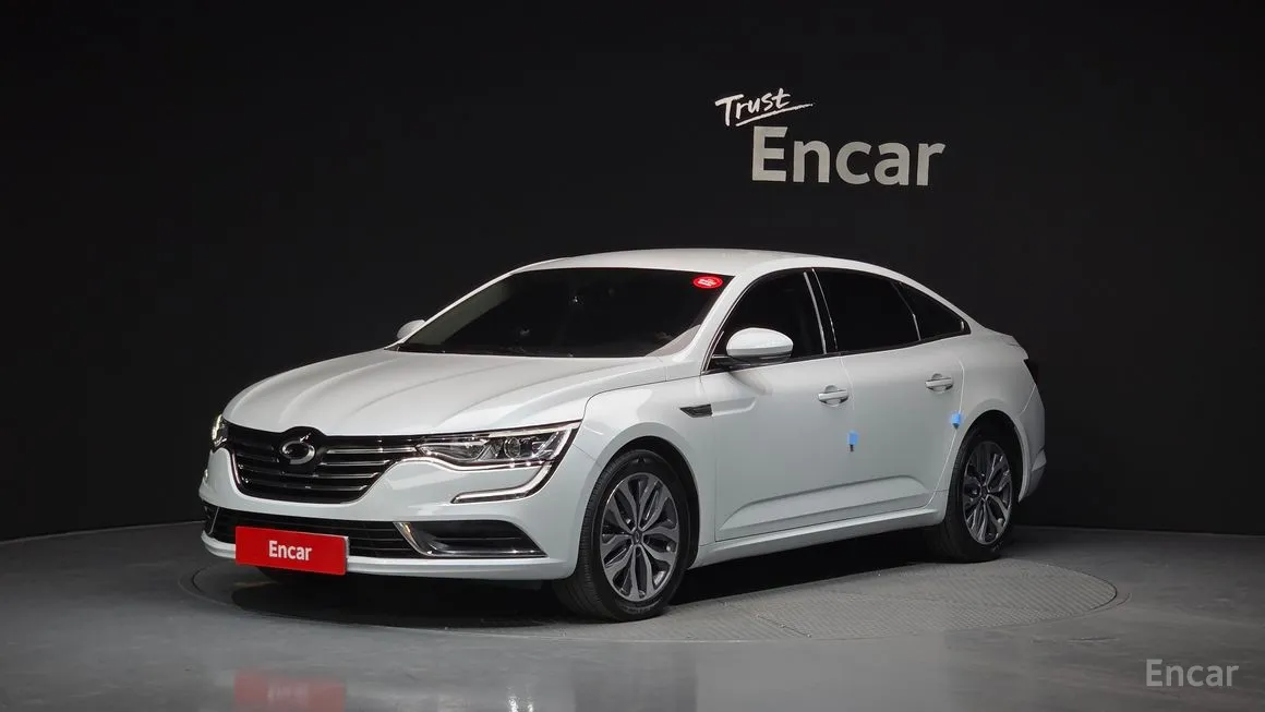 Renault SM6