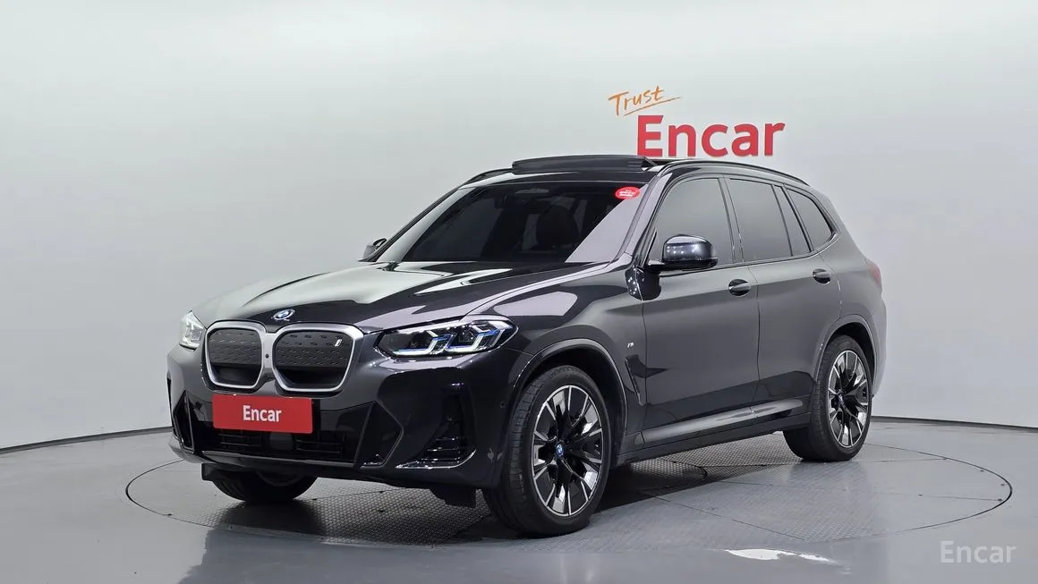 BMW iX3