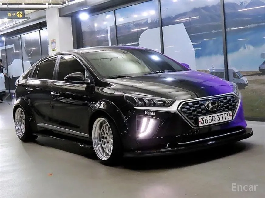 Hyundai Ioniq