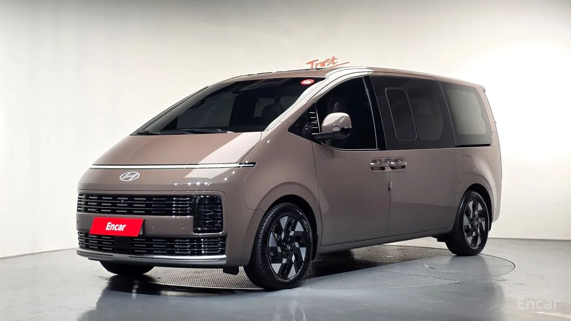 Hyundai Staria