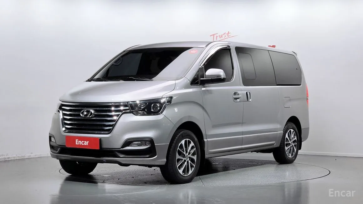 Hyundai Starex