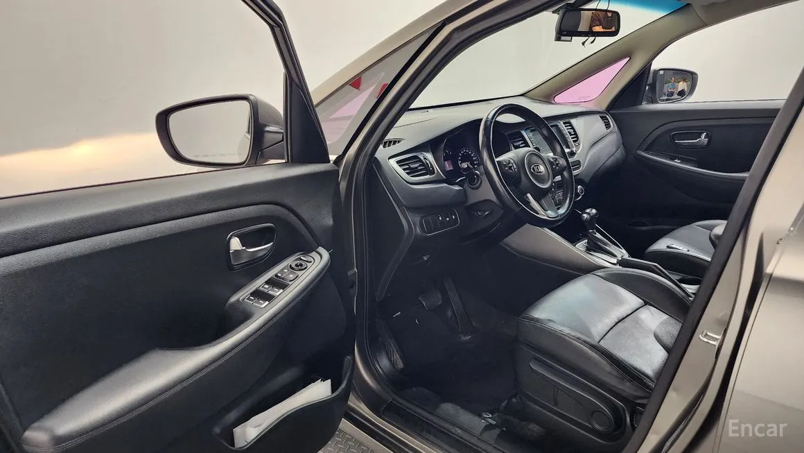 Kia Carens