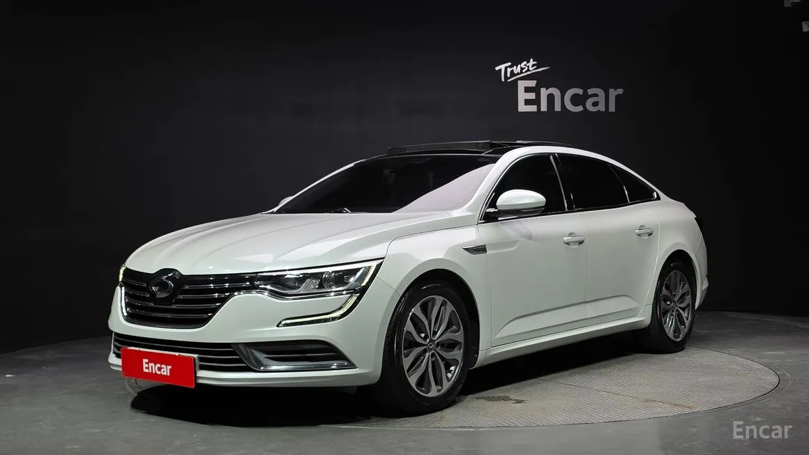Renault SM6