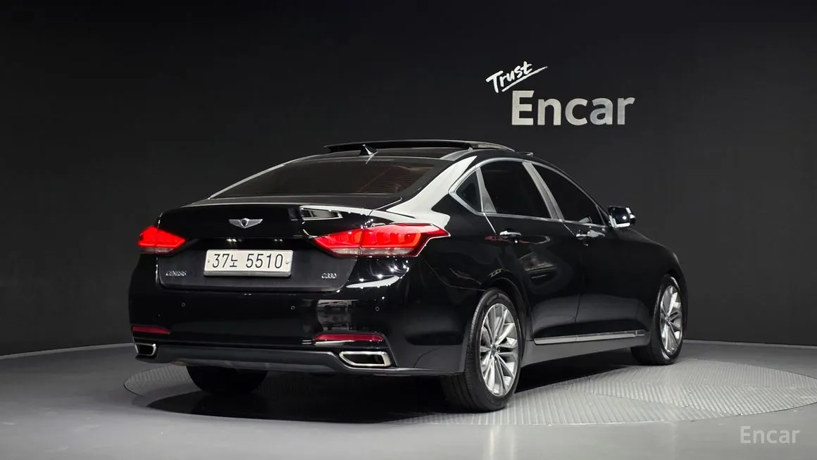 Hyundai Genesis