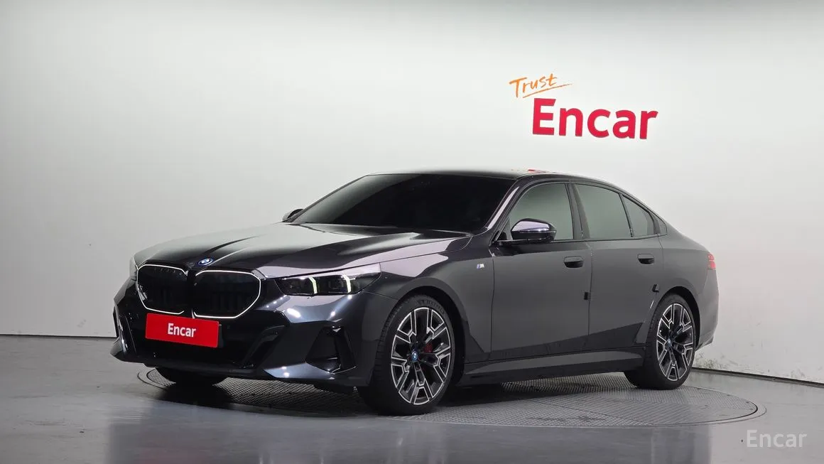 BMW i5