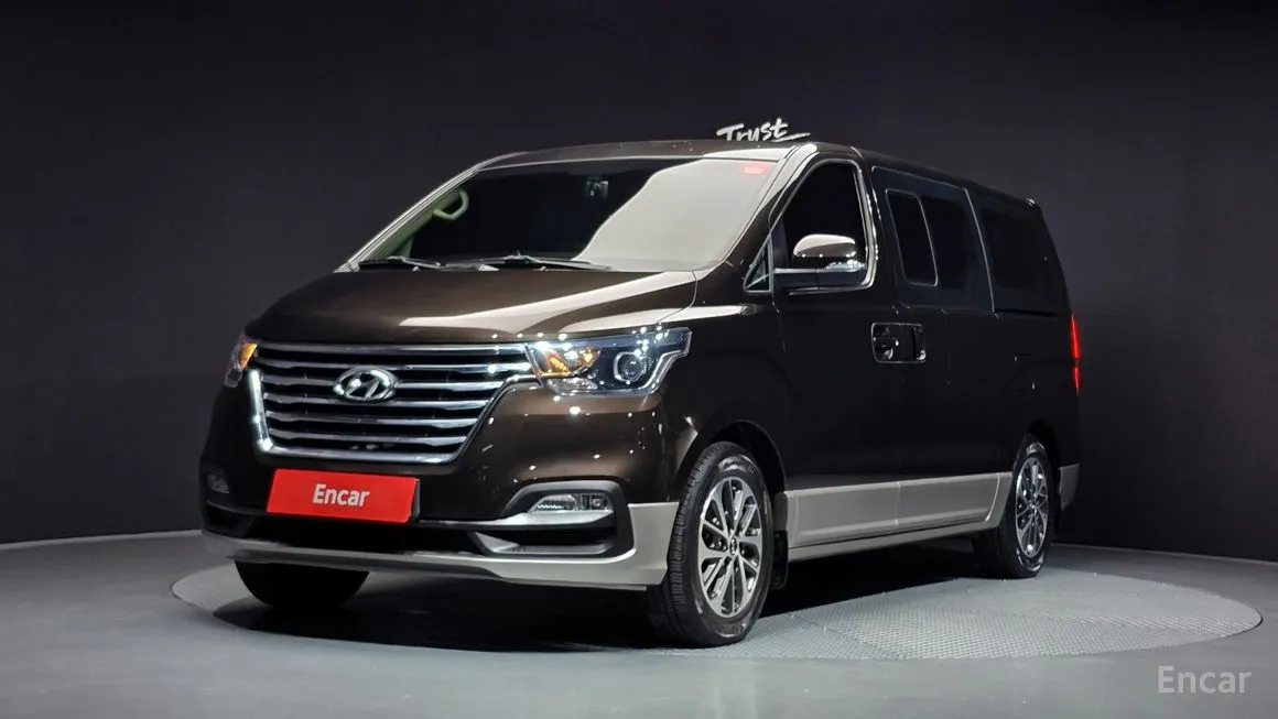 Hyundai Starex