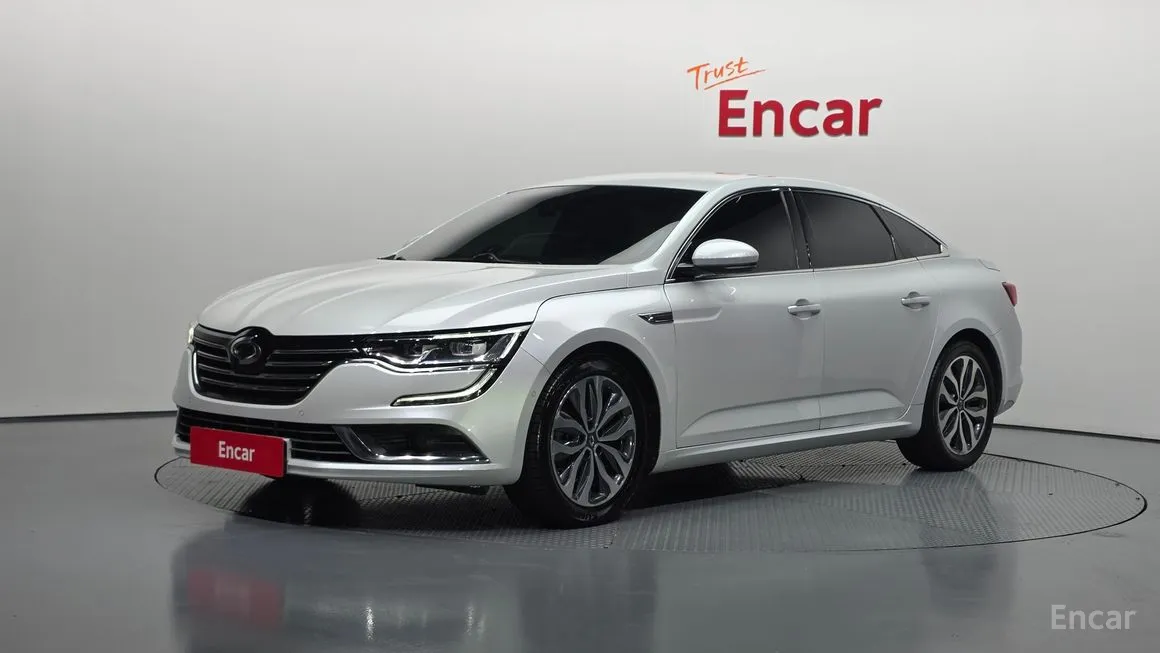 Renault SM6