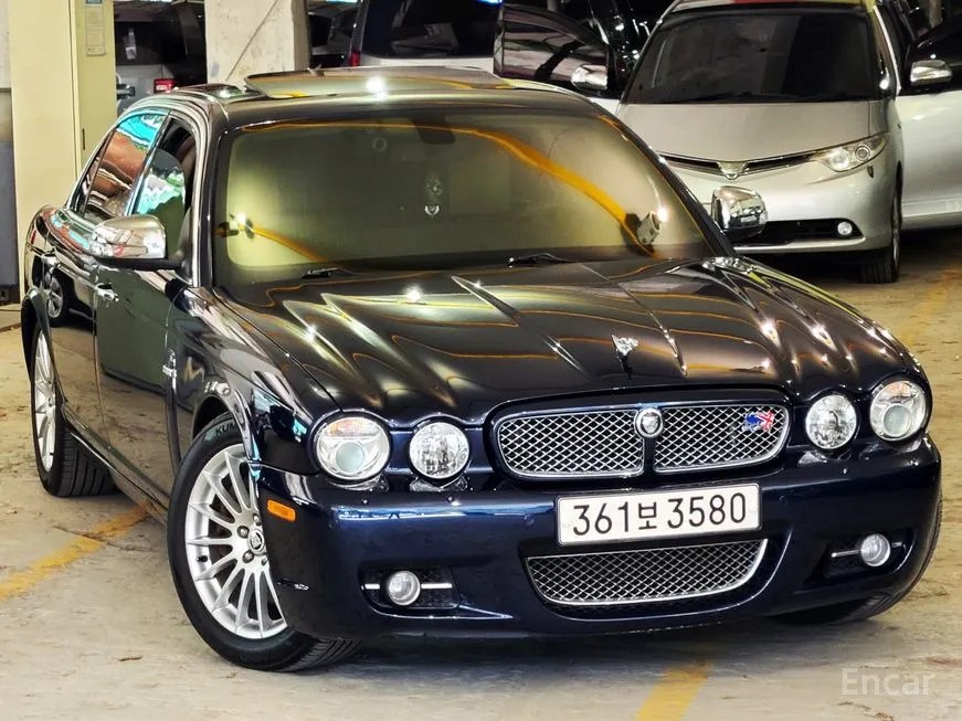 Jaguar XJ