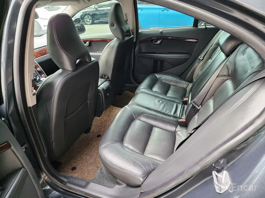 Volvo S80