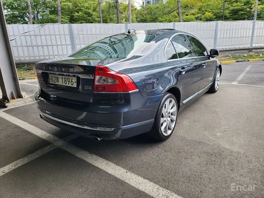 Volvo S80