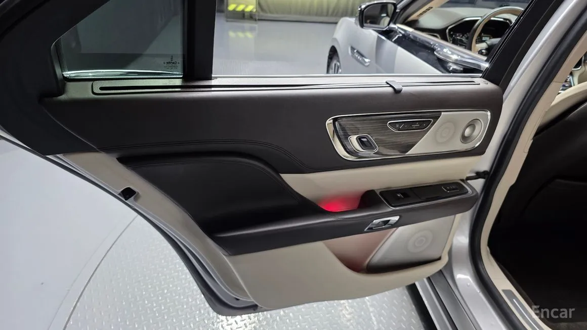 Lincoln Continental