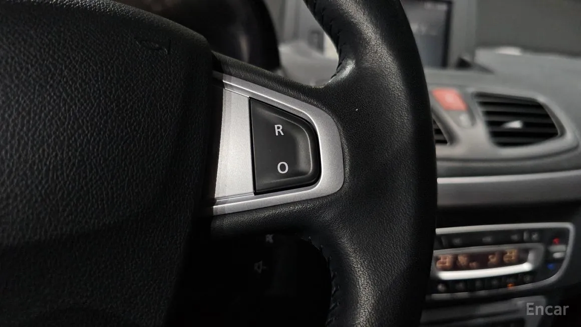 Renault SM3
