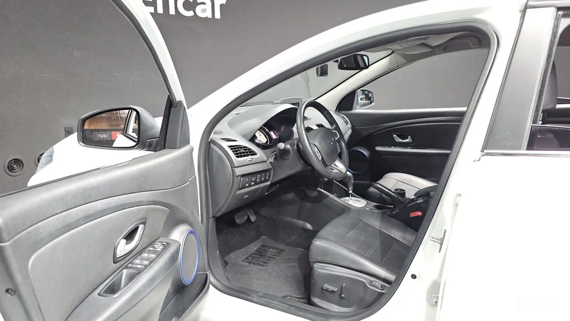 Renault SM3