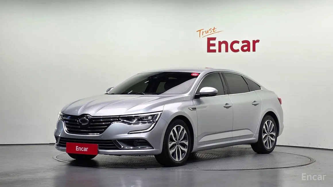 Renault SM6