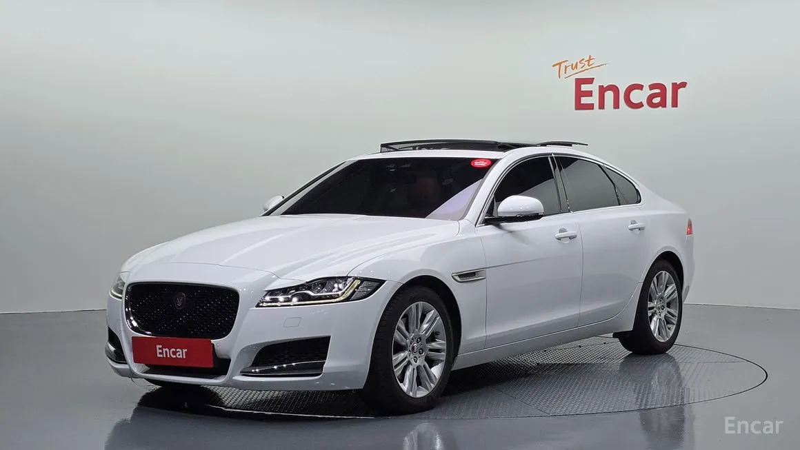 Jaguar XF