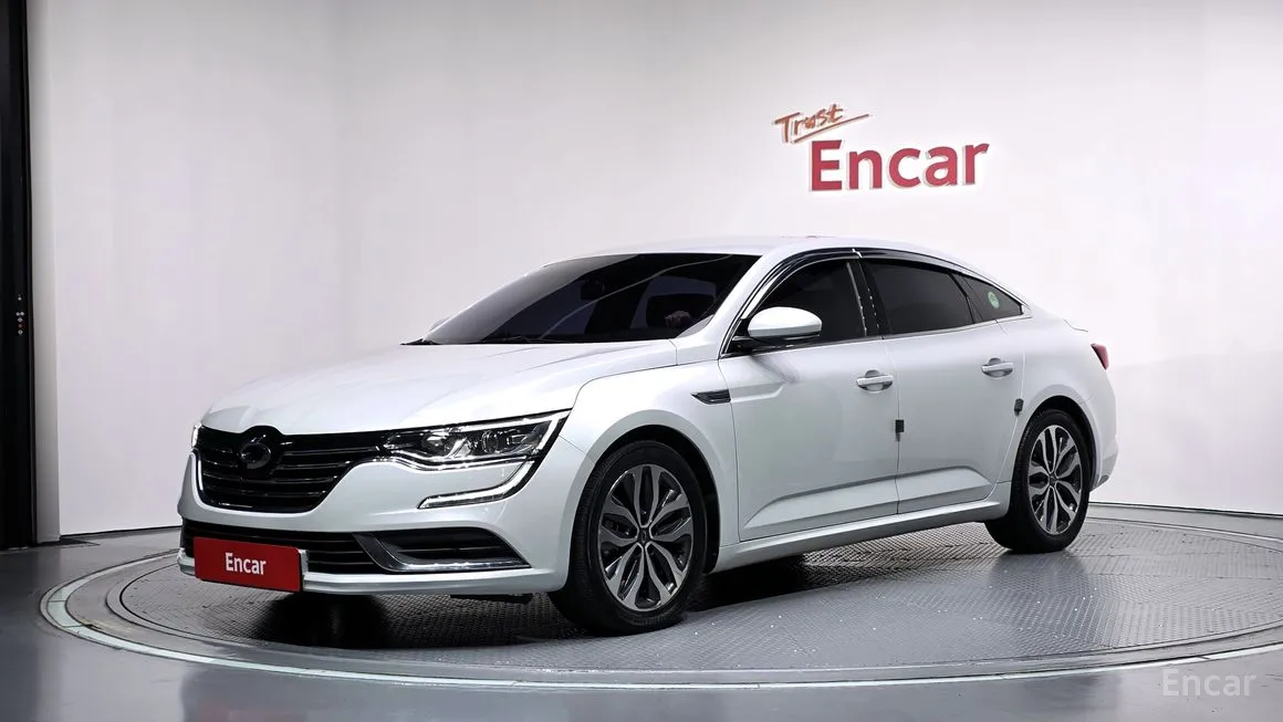 Renault SM6