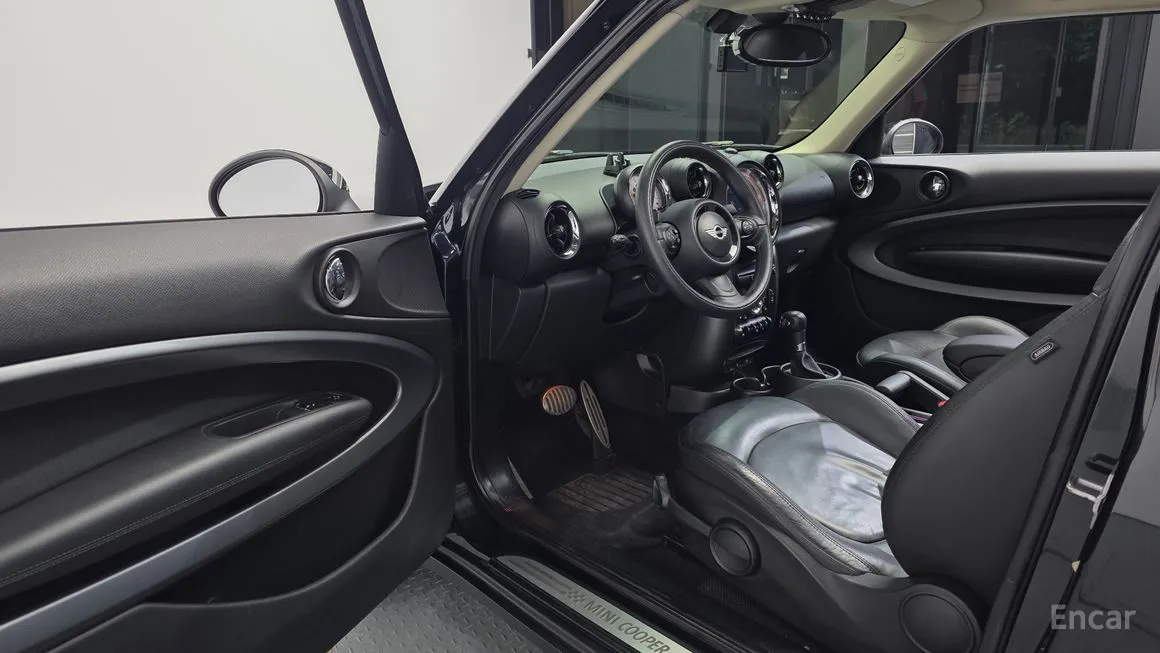 Mini Paceman