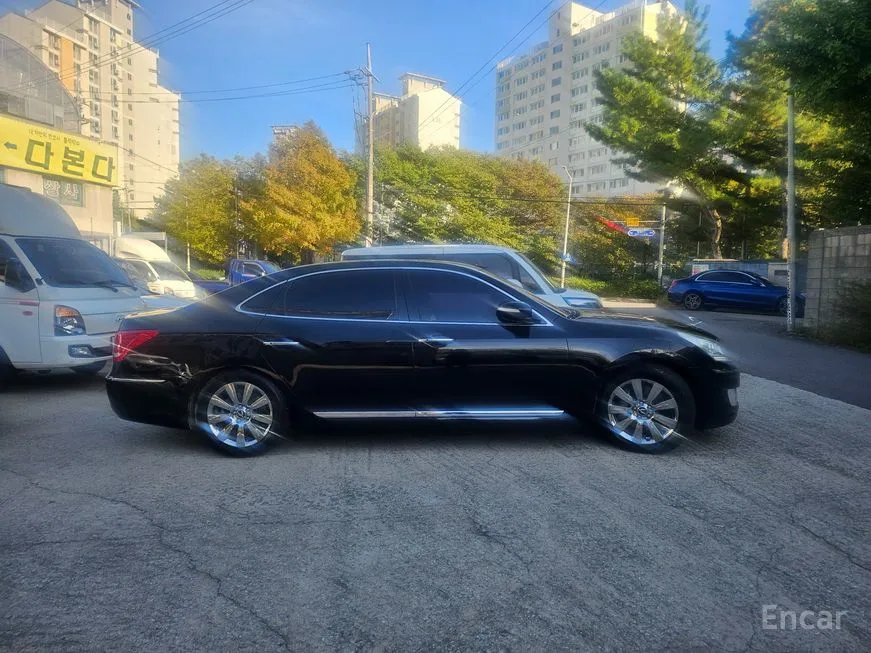 Hyundai Equus